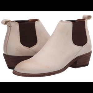 Frye Women's Chelsea Boot